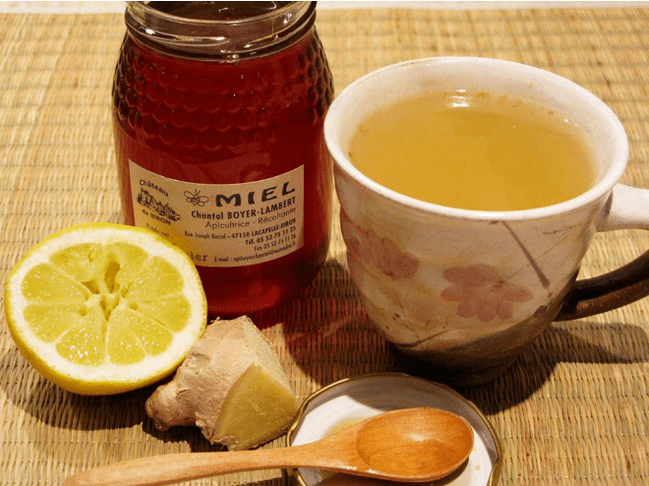 mmanụ a honeyụ na lemon maka oke ibu